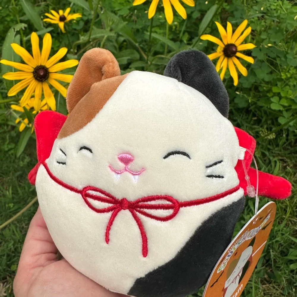 Squishmallows Cam the Cat as Vampire in Red Cape NWT 5 inch